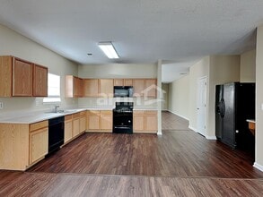 2006 Farm Hill Ct in Stockbridge, GA - Foto de edificio - Building Photo