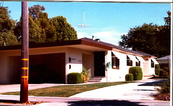 1815-1817 Oak Ave in Redwood City, CA - Foto de edificio - Building Photo