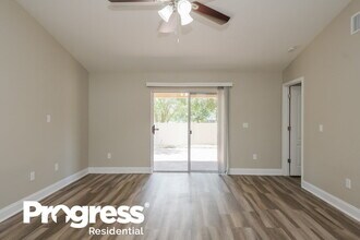 8139 Alamosa Wood Ave in Ruskin, FL - Building Photo - Building Photo