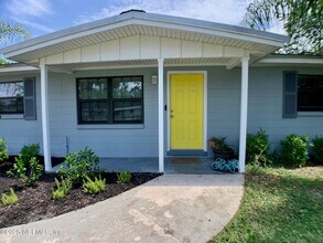 435 Sigsbee Rd in Orange Park, FL - Building Photo - Building Photo