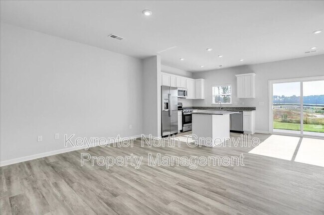 102 Randwick Ln in Greer, SC - Building Photo - Building Photo
