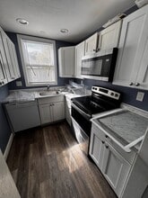 100 Eaton St, Unit 1 in Providence, RI - Foto de edificio - Building Photo