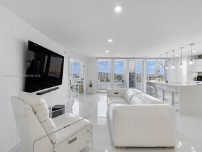 550 S Ocean Blvd in Boca Raton, FL - Building Photo - Building Photo