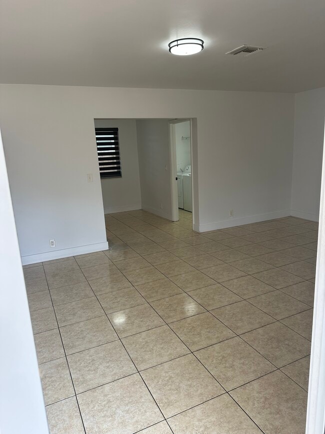 4131 SW 54th Ct in Fort Lauderdale, FL - Building Photo - Building Photo
