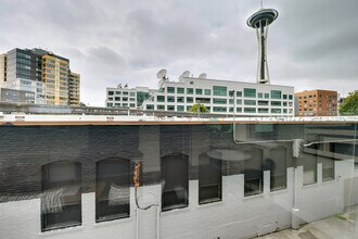 101 Taylor Ave N in Seattle, WA - Foto de edificio - Building Photo