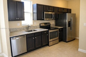9551 SW 171st Pl in Miami, FL - Building Photo - Building Photo