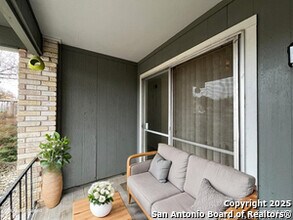 311 E San Antonio Ave in Boerne, TX - Building Photo - Building Photo