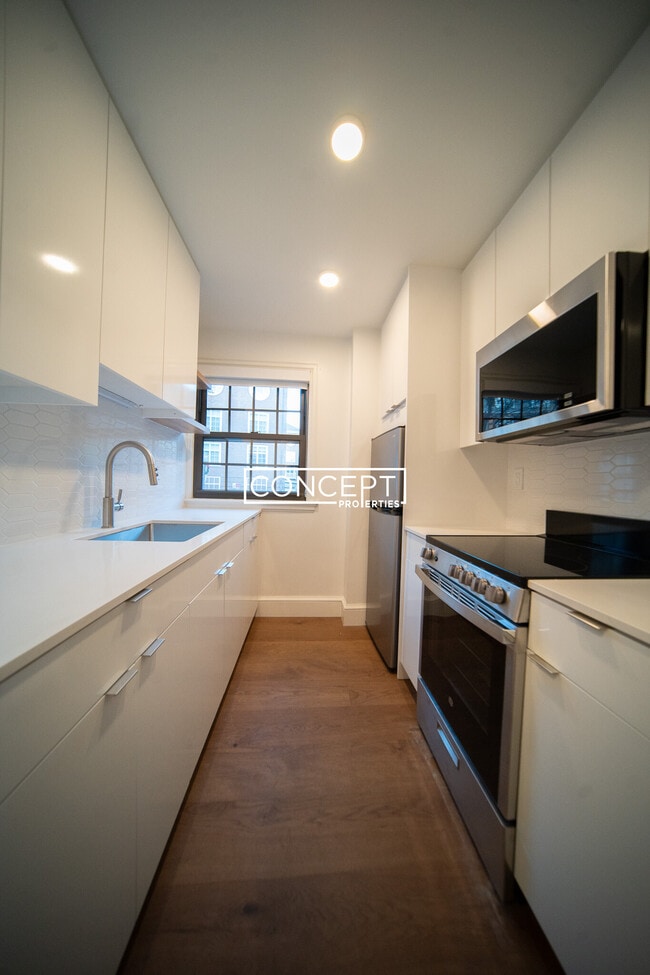 property at 1208 Massachusetts Ave