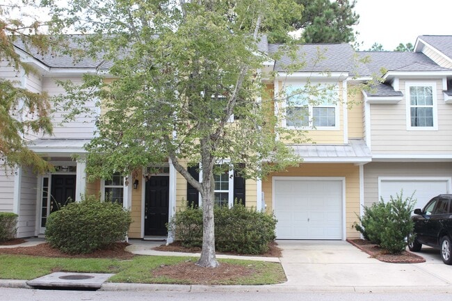 property at 4 Winterberry Ln