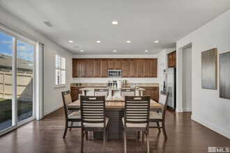 10345 Rollins Dr in Reno, NV - Building Photo - Building Photo