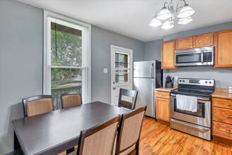 4957 Arsenal St in St. Louis, MO - Foto de edificio - Building Photo