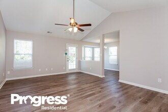 4603 Avalon Forest Ln in Charlotte, NC - Foto de edificio - Building Photo