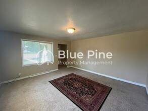 405 S Park Ave in Shelley, ID - Building Photo - Building Photo