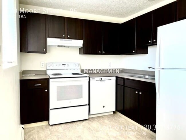 720 Moore St in Lakewood, CO - Building Photo - Building Photo