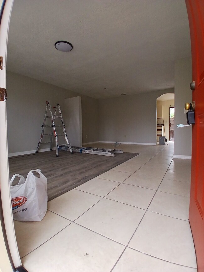 7454 Wynnewood Square in Winter Park, FL - Building Photo - Building Photo