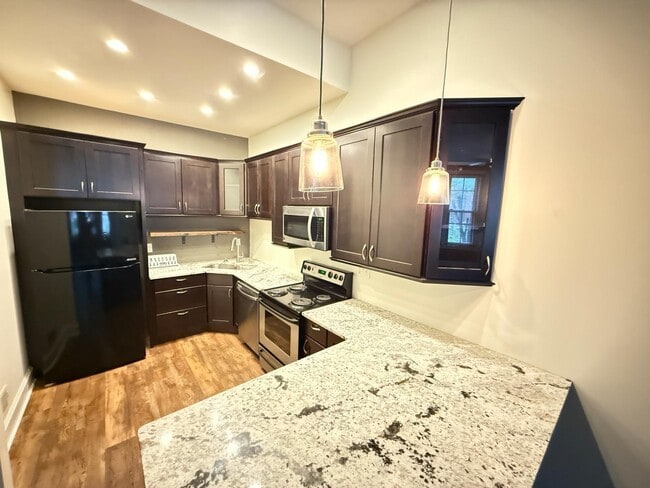 822 Scott St in Covington, KY - Building Photo - Building Photo