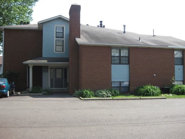 1760 Beechwood Ave NE, Unit Beechwood in North Canton, OH - Building Photo - Building Photo