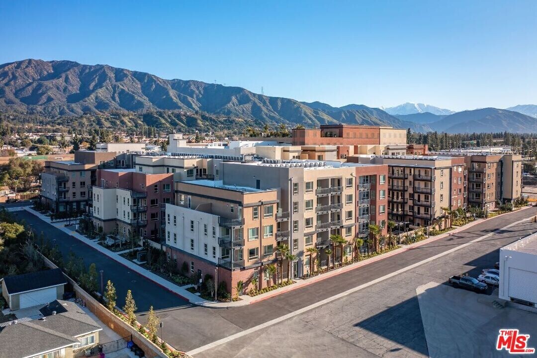 1700 Fasana Rd in Duarte, CA - Foto de edificio