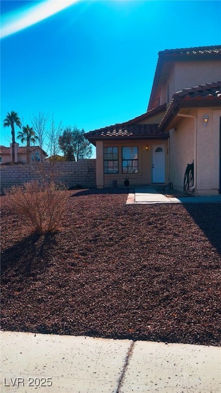 2401 Muirfield Ave in Henderson, NV - Building Photo - Building Photo