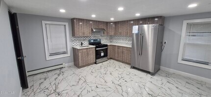 22 Clermont St in Saugerties, NY - Building Photo - Building Photo