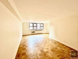 East 79th Street in New York, NY - Building Photo