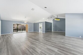 9284 Laurel Green Dr in Boynton Beach, FL - Building Photo - Building Photo