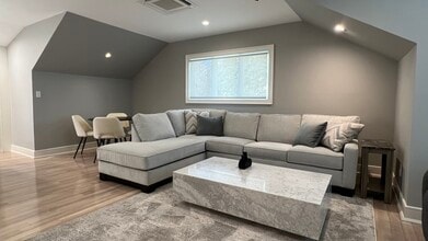 15 Broadway, Unit Luxury Apartment-New in Greenlawn, NY - Building Photo - Building Photo