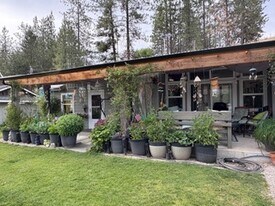 6808 WA-291 in Tumtum, WA - Building Photo