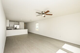 1644 Limpkin Dr in Fort Worth, TX - Foto de edificio - Building Photo