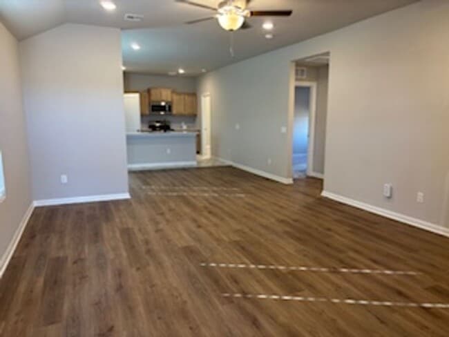 9033 Washita Crk Dr in Oklahoma City, OK - Building Photo - Building Photo