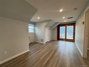 817 E Walnut St in Long Beach, NY - Building Photo - Building Photo