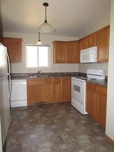 2443 Merlot Dr in Rapid City, SD - Building Photo - Building Photo