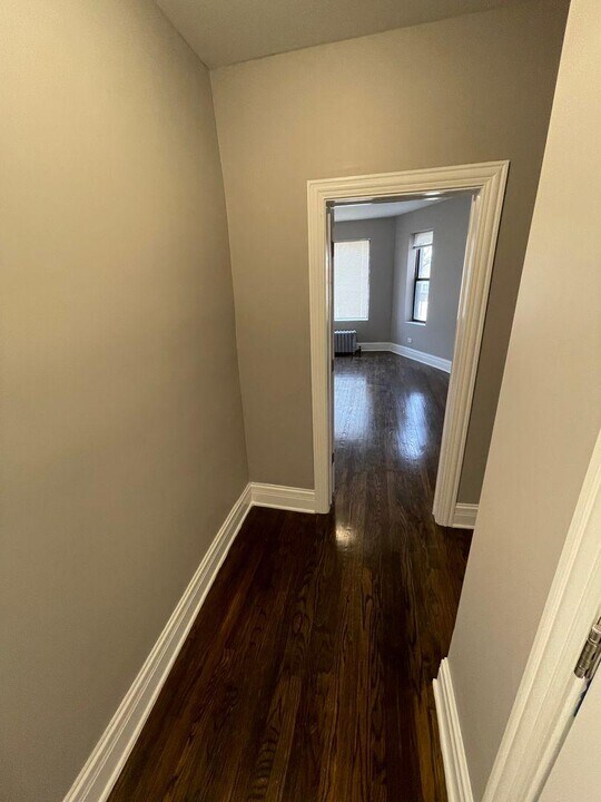 11021 S Vernon Ave in Chicago, IL - Building Photo