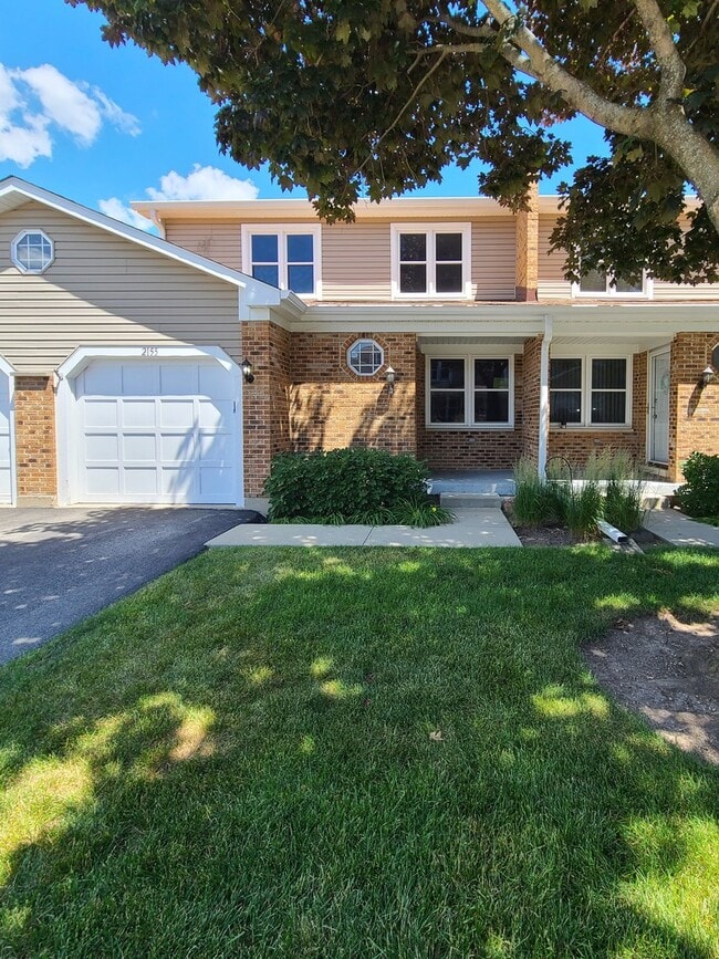 property at 2155 Abbeywood Ct