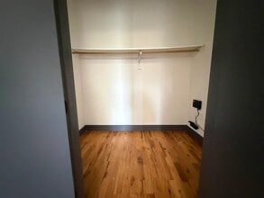 568 Communipaw Ave, Unit 104 in Jersey City, NJ - Building Photo - Building Photo