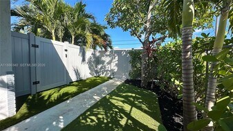 1109 NE 6th Ave, Unit 2 in Fort Lauderdale, FL - Building Photo