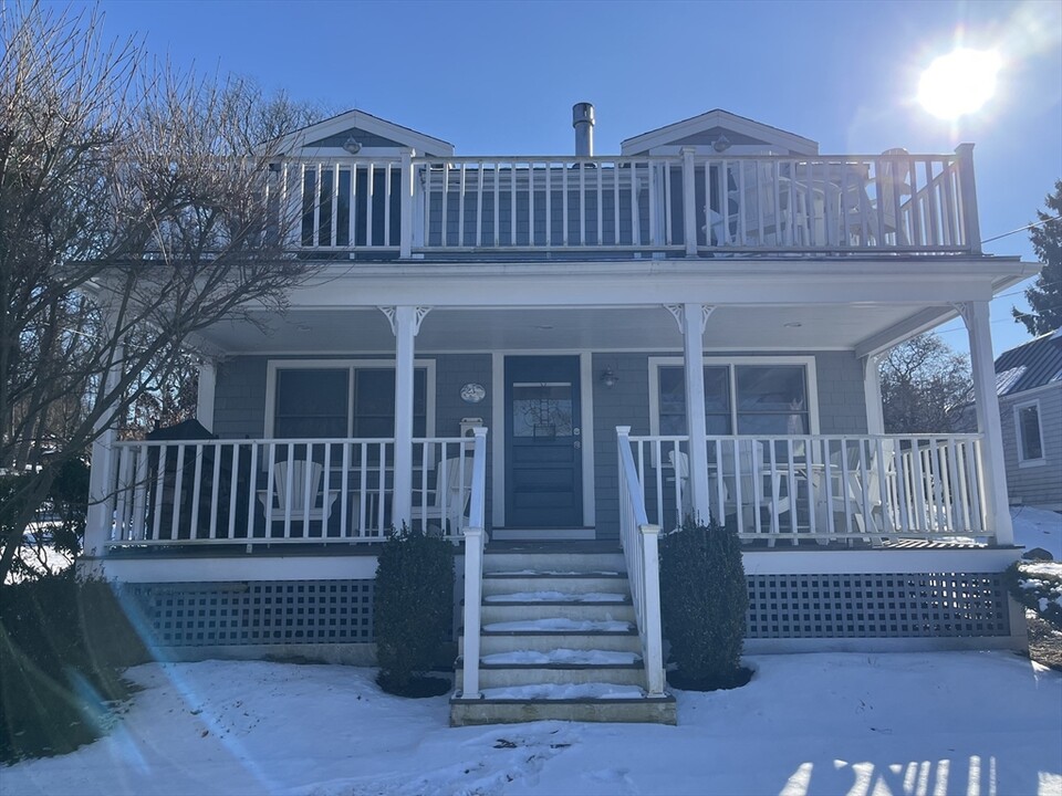 23 Nonantum Rd in Marblehead, MA - Building Photo