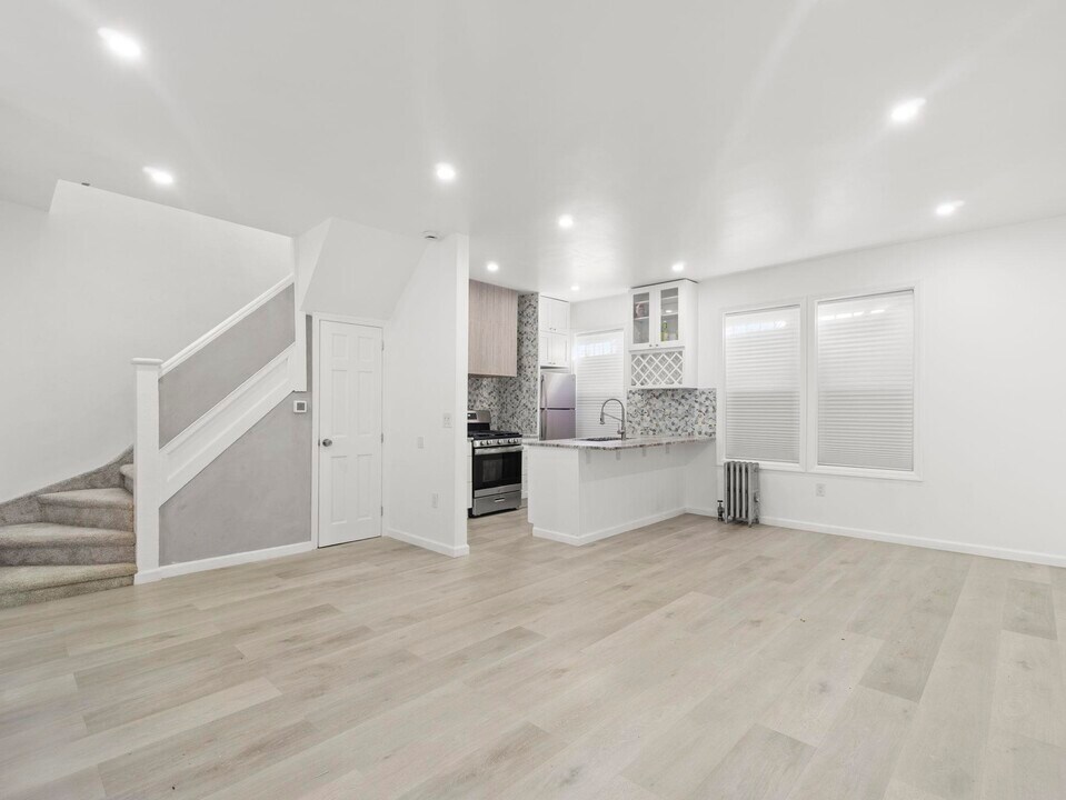 151 Stevens Ave in Jersey City, NJ - Building Photo