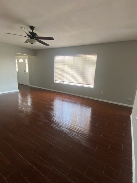 27630 Baroni Rd in Romoland, CA - Foto de edificio - Building Photo