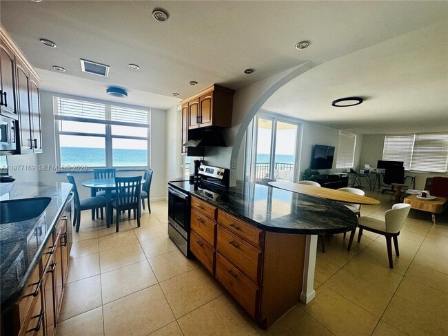 property at 1501 S Ocean Dr