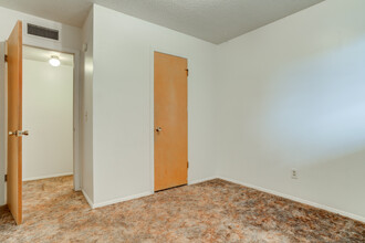 Pepper Tree Apartments in Canyon, TX - Building Photo - Interior Photo