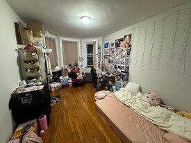 1173 Commonwealth Ave, Unit 8 in Boston, MA - Building Photo