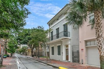 832 Lafayette St in New Orleans, LA - Foto de edificio - Building Photo