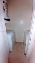 17485 NW 67th Ct in Hialeah, FL - Building Photo - Building Photo