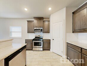 7708 Cottonwood Dr in Greenville, TX - Foto de edificio - Building Photo