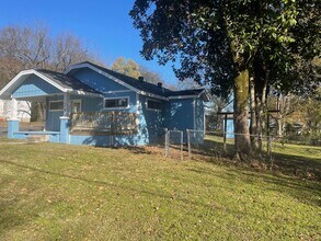 616 Pearl St in Benton, AR - Foto de edificio - Building Photo