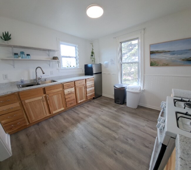 730 6th Ave in Two Harbors, MN - Building Photo - Building Photo