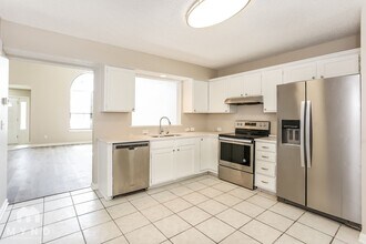 7513 Cinnamon Lakes Dr in Jacksonville, FL - Foto de edificio - Building Photo