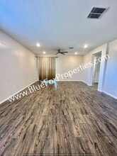 8073 S Jaeger Pl in Tucson, AZ - Building Photo - Building Photo