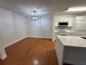 10421 SW 157th Pl in Miami, FL - Building Photo - Building Photo